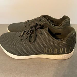 NOBULL Army Ivory Trainers Size 10.5 Mint